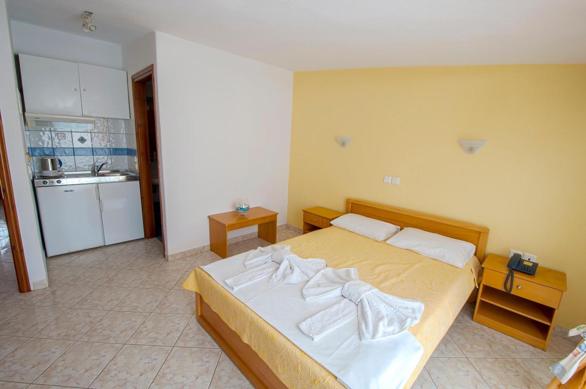Studios Maria Potos Habitación foto