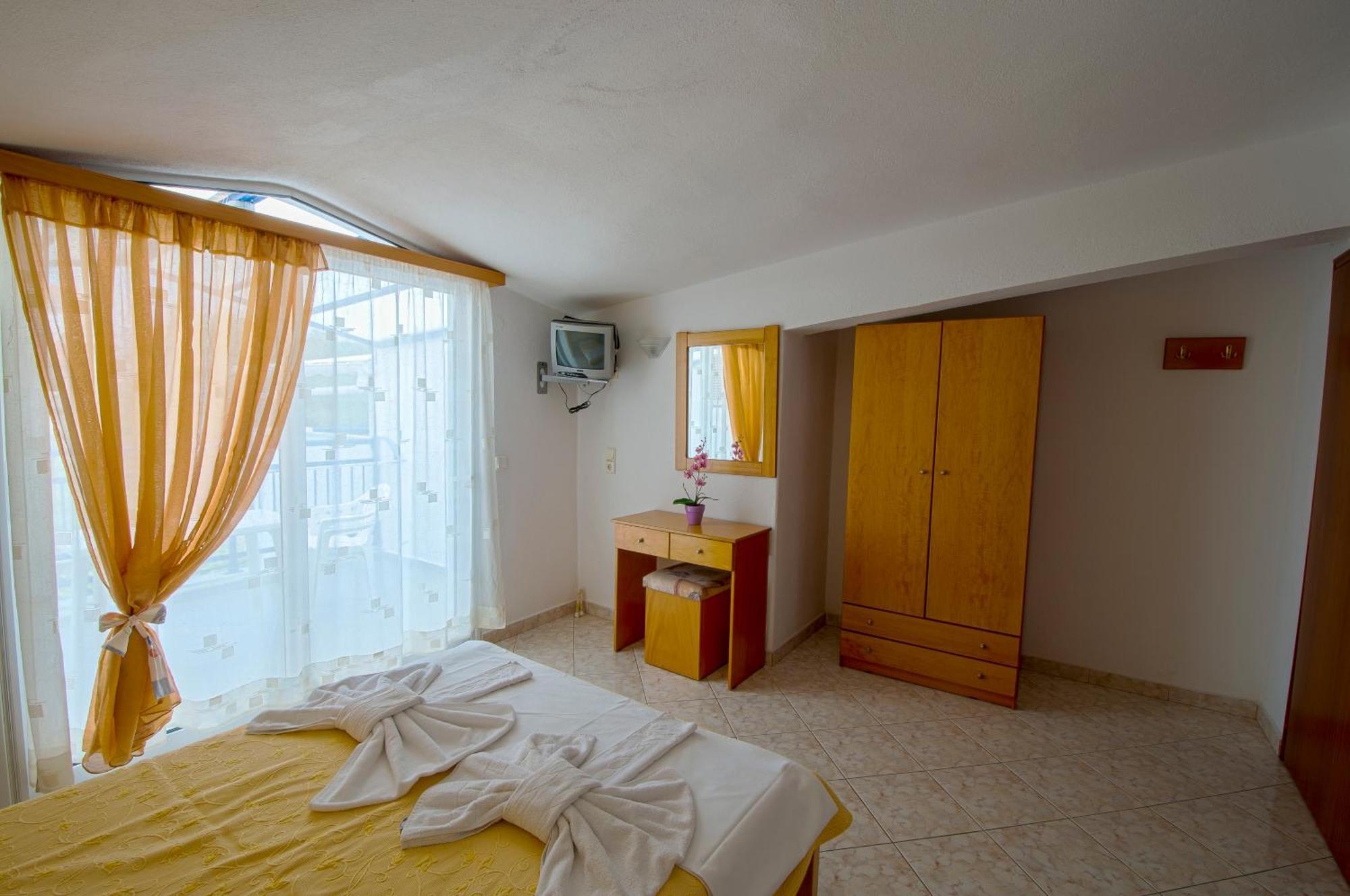 Studios Maria Potos Habitación foto